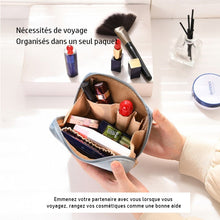 Load image into Gallery viewer, Trousse de Toilette Brodée en Flanelle ciaovie
