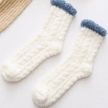 Lade das Bild in den Galerie-Viewer, Chaussettes Chaudes en Laine ciaovie