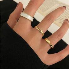 Lade das Bild in den Galerie-Viewer, 17KM Punk Gold Wide Chain Rings Set For Women Girls Fashion Irregular Finger Thin Rings Gift Female Jewelry Party DSers