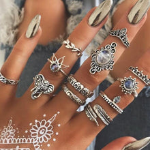 Lade das Bild in den Galerie-Viewer, 30 Styles of Trendy Boho Midi Knuckle Ring Set For Women Crystal Geometric Finger Rings Fashion Bohemian Jewelry DSers
