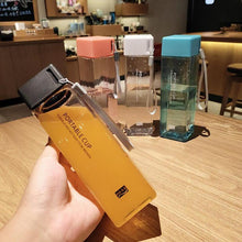 Lade das Bild in den Galerie-Viewer, 1 pcs 450ml transparent square plastic frosted cup outdoor cold juice sports with portable milk rope water cup DSers
