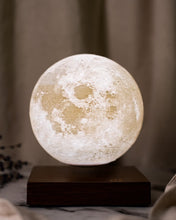 Lade das Bild in den Galerie-Viewer, Levitating Moon Lamp nebula-light.com