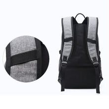 Lade das Bild in den Galerie-Viewer, Goat Sports Backpack