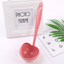 Lade das Bild in den Galerie-Viewer, New Soup Spoon Long Handle Kitchen Strainer Solid Color Cooking Colander Kitchen Scoop Plastic Tableware Colander Hot OMG Shop Zone