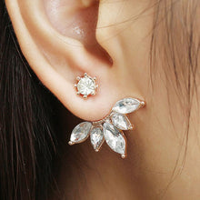 Lade das Bild in den Galerie-Viewer, Elegant Silver Gold Plated Zircon Leaf Ear Stud Earrings For Women