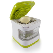 Lade das Bild in den Galerie-Viewer, Small Garlic Press with Stainless Steel Blades