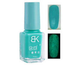 Lade das Bild in den Galerie-Viewer, Glowi Nails