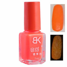 Lade das Bild in den Galerie-Viewer, Glowi Nails