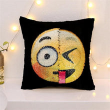 Lade das Bild in den Galerie-Viewer, FACE CHANGING EMOJI PILLOWS