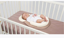 Lade das Bild in den Galerie-Viewer, PORTABLE BABY BED - ANTI ROLLOVER
