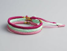 Lade das Bild in den Galerie-Viewer, Handmade Buddhist Knots Rope Bracelet