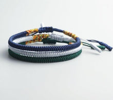 Lade das Bild in den Galerie-Viewer, Handmade Buddhist Knots Rope Bracelet