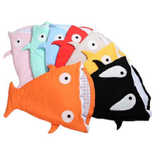 Lade das Bild in den Galerie-Viewer, Mr. Shark baby sleeping bag