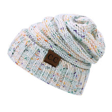 Lade das Bild in den Galerie-Viewer, Soft Knit Beanie
