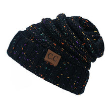 Lade das Bild in den Galerie-Viewer, Soft Knit Beanie