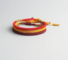 Lade das Bild in den Galerie-Viewer, Handmade Buddhist Knots Rope Bracelet