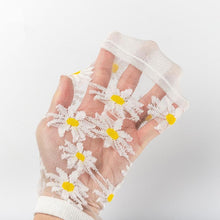 Lade das Bild in den Galerie-Viewer, Chaussettes Marguerites Translucides (5 paires) ciaovie
