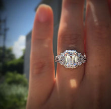 Lade das Bild in den Galerie-Viewer, Wish Hot New Princess Square Simulation Diamond Ring Wedding Proposal Carat Shaped Diamond Female Wedding Ring cjdropshipping

