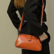 Lade das Bild in den Galerie-Viewer, Hot Sale-Retro Handmade Bag Leather Crossbody Bag Blossom Online UG
