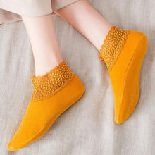 Lade das Bild in den Galerie-Viewer, Chaussettes Chauffantes En Dentelle à La Mode(4/8 PAIRS) ciaovie
