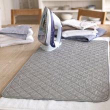 Load image into Gallery viewer, Foldable and Portable Iron Mat
