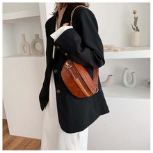 Lade das Bild in den Galerie-Viewer, Chic Sac Poitrine Coquillage en PU ciaovie
