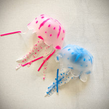 Lade das Bild in den Galerie-Viewer, Extra Jellyfish 2 Pcs nebula-light.com

