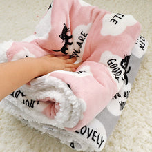 Lade das Bild in den Galerie-Viewer, Warm Pet Sleeping Blanket, Mat, Bed, Cover OMG Shop Zone
