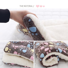 Lade das Bild in den Galerie-Viewer, Soft Flannel Thickened Pet Soft Fleece Pad Pet Blanket Bed Mat For Puppy Dog Cat Sofa Cushion Home Rug Keep Warm Sleeping Cover OMG Shop Zone
