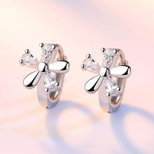 Load image into Gallery viewer, Fanqieliu Sterling 925 Silver Earrings Natural Crystal Small Flower Hoop Earrings For Woman FQL3235
