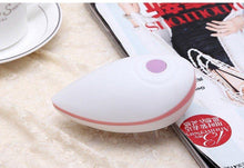 Lade das Bild in den Galerie-Viewer, Mini Scalp Massager Comb
