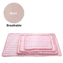 Lade das Bild in den Galerie-Viewer, Washable Pets Cooling Mat OMG Shop Zone
