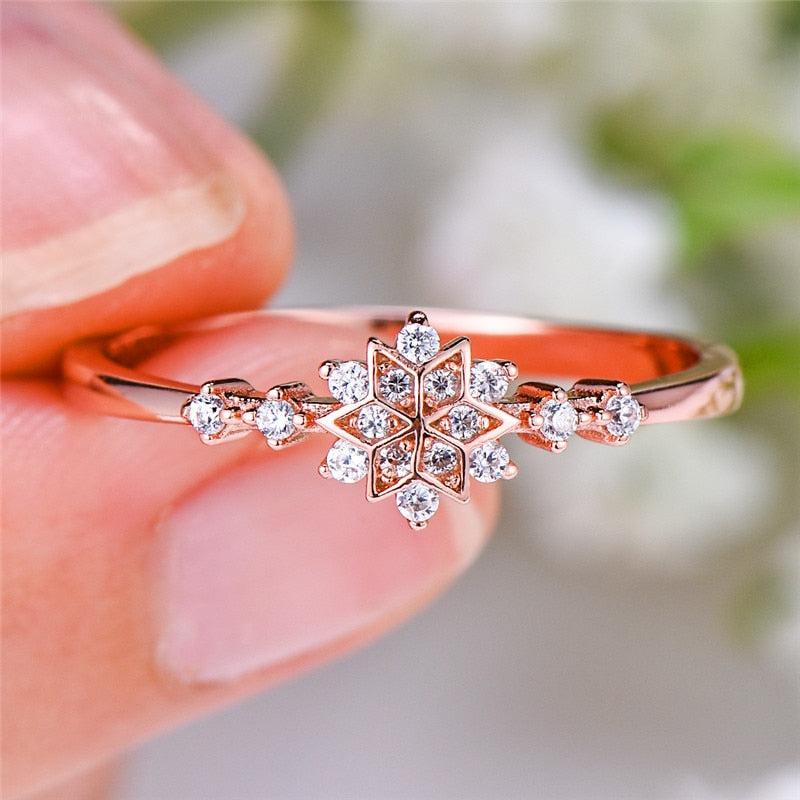 Luxury Female Flower Snowflake Ring 100% Real 925 Sterling Silver Wedding Band Ring Promise Love Engagement Rings For Women DSers
