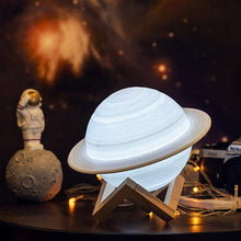 Lade das Bild in den Galerie-Viewer, Saturn Night Light Lamp nebula-light.com
