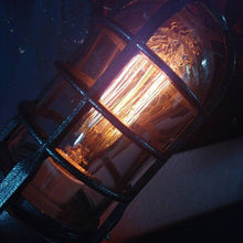 Lade das Bild in den Galerie-Viewer, The Rocket Lamp nebula-light.com
