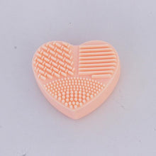 Load image into Gallery viewer, Heart Shape Makeup Brush Cleaning
