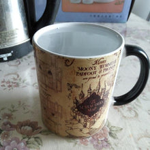 Lade das Bild in den Galerie-Viewer, Reactive Color Changing Coffee Mug
