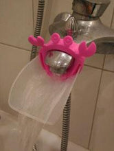 Lade das Bild in den Galerie-Viewer, Kids Washing Hands Extender
