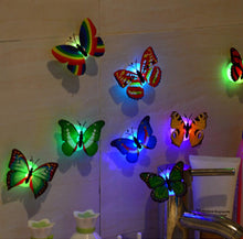 Lade das Bild in den Galerie-Viewer, LED 3D Butterfly Wall Lights (10 Pieces)
