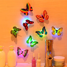 Lade das Bild in den Galerie-Viewer, LED 3D Butterfly Wall Lights (10 Pieces)
