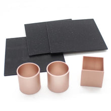 Lade das Bild in den Galerie-Viewer, POP RUBIK&#39;S CUBE 3D CAKE MOLD
