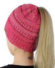 Lade das Bild in den Galerie-Viewer, Ponytail Knit Beanie
