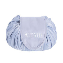 Lade das Bild in den Galerie-Viewer, Creative Large Makeup Bag
