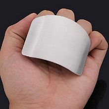 Lade das Bild in den Galerie-Viewer, Stainless Steel Finger Guard
