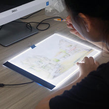 Lade das Bild in den Galerie-Viewer, SketchTech LED Artist Tracing Table
