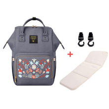 Lade das Bild in den Galerie-Viewer, The Perfect Diaper Bag
