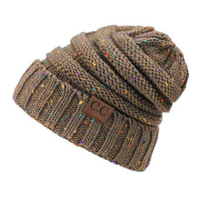 Lade das Bild in den Galerie-Viewer, Soft Knit Beanie
