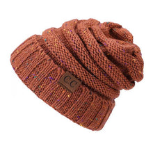 Lade das Bild in den Galerie-Viewer, Soft Knit Beanie
