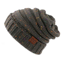 Lade das Bild in den Galerie-Viewer, Soft Knit Beanie
